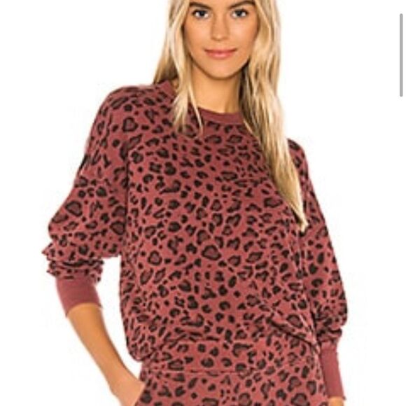 Sundry Tops - Revolve Sundry Leopard Drapey Crew Neck Sweatshirt in Pigment Spice size 1